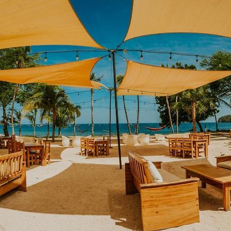 Café de Playa beach front suites Coco Esterno foto