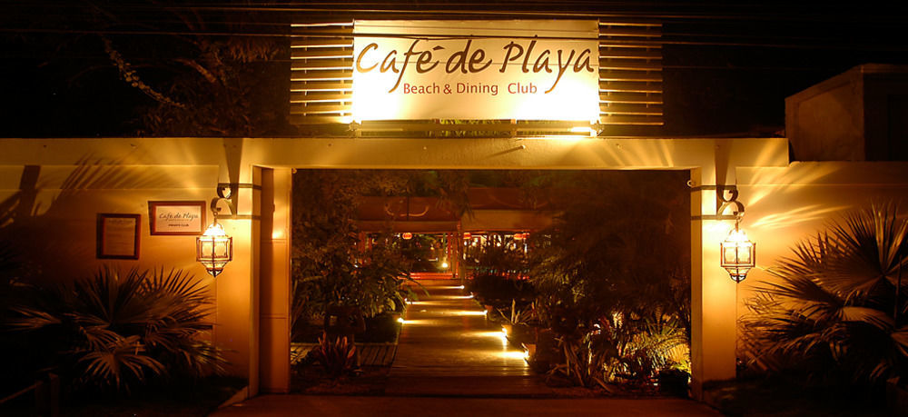 Café de Playa beach front suites Coco Esterno foto